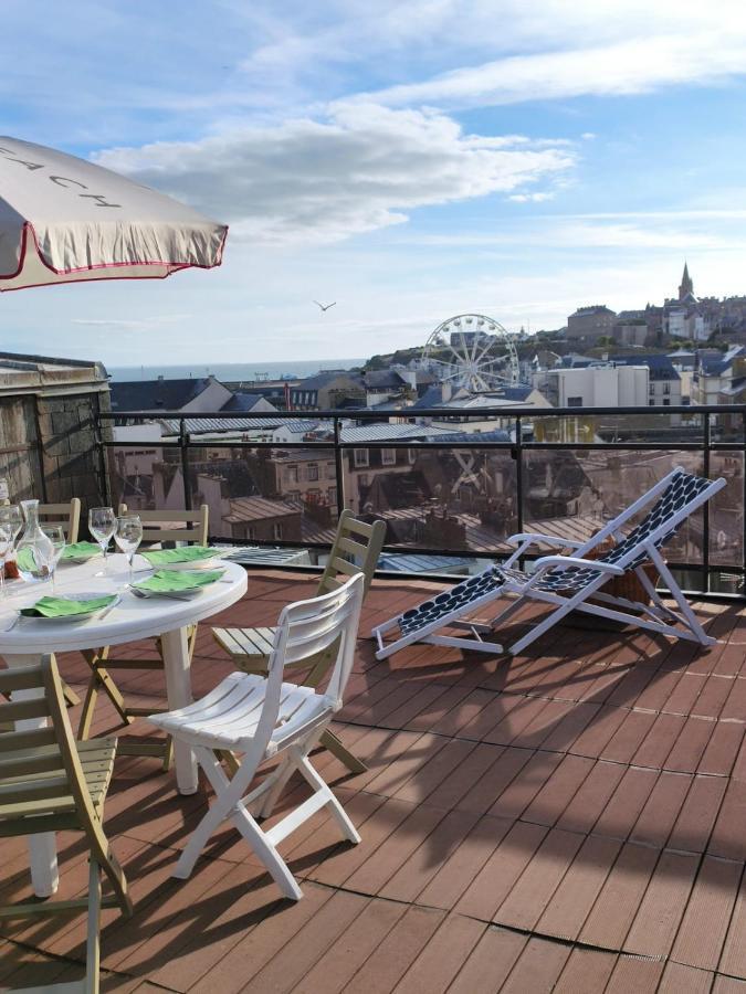 Appartement Le Balcon des Vents à Granville Extérieur photo